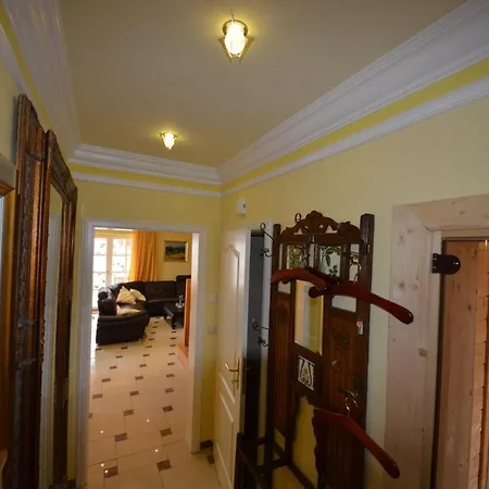 Ferienhaus-bel-monte-in-gross-zicker-halbinsel-moenchgut 度假居 *