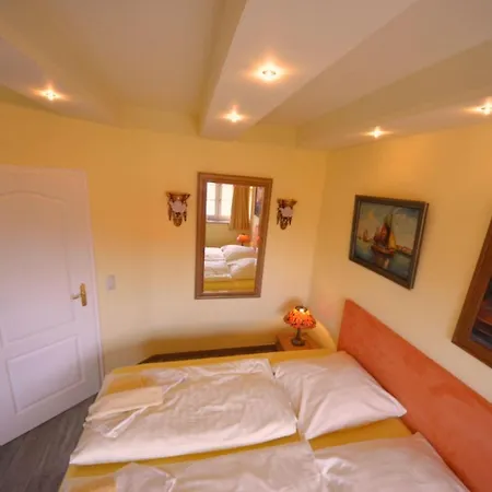 Ferienhaus-bel-monte-in-gross-zicker-halbinsel-moenchgut 加格尔