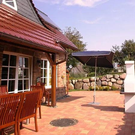 Ferienhaus-bel-monte-in-gross-zicker-halbinsel-moenchgut 加格尔