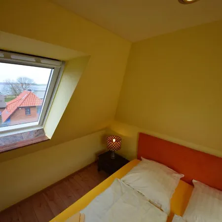 Ferienhaus-bel-monte-in-gross-zicker-halbinsel-moenchgut Vakantiehuis *