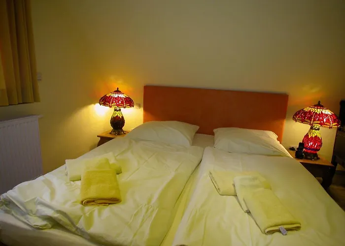 Ferienhaus-bel-monte-in-gross-zicker-halbinsel-moenchgut 度假居 *